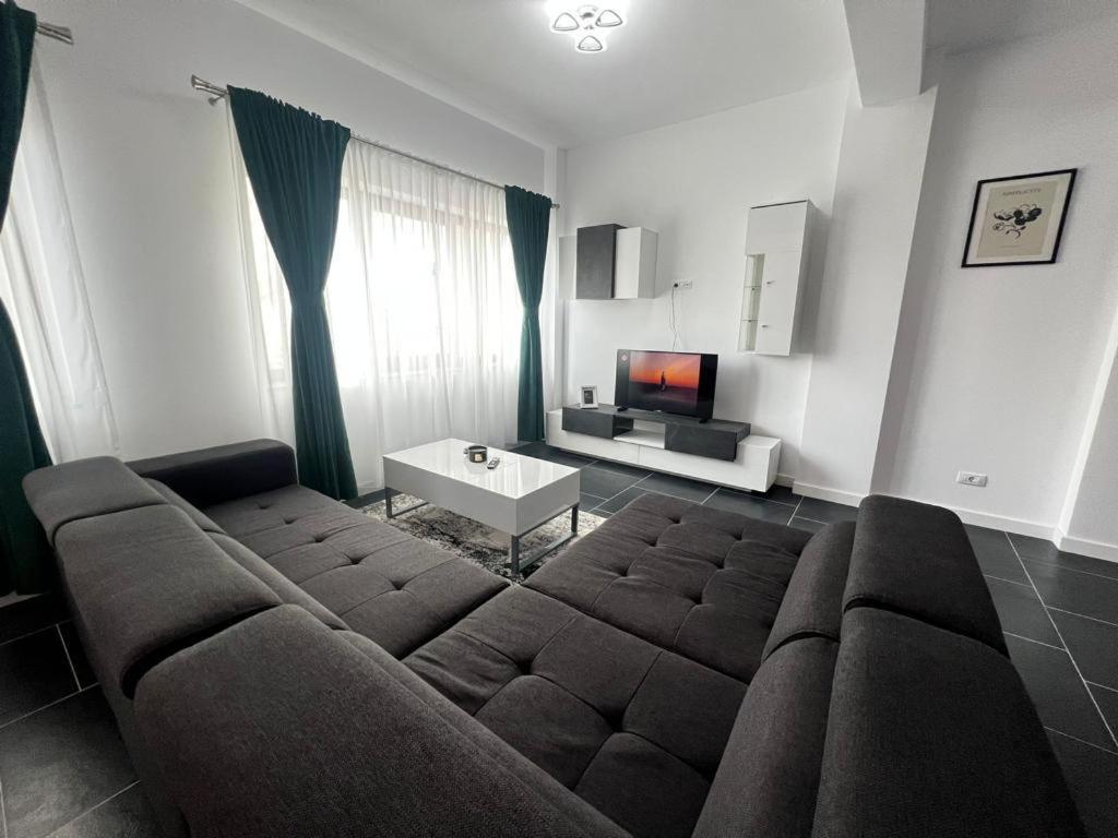 Luxury Cozy Apartments Suceava Exterior photo