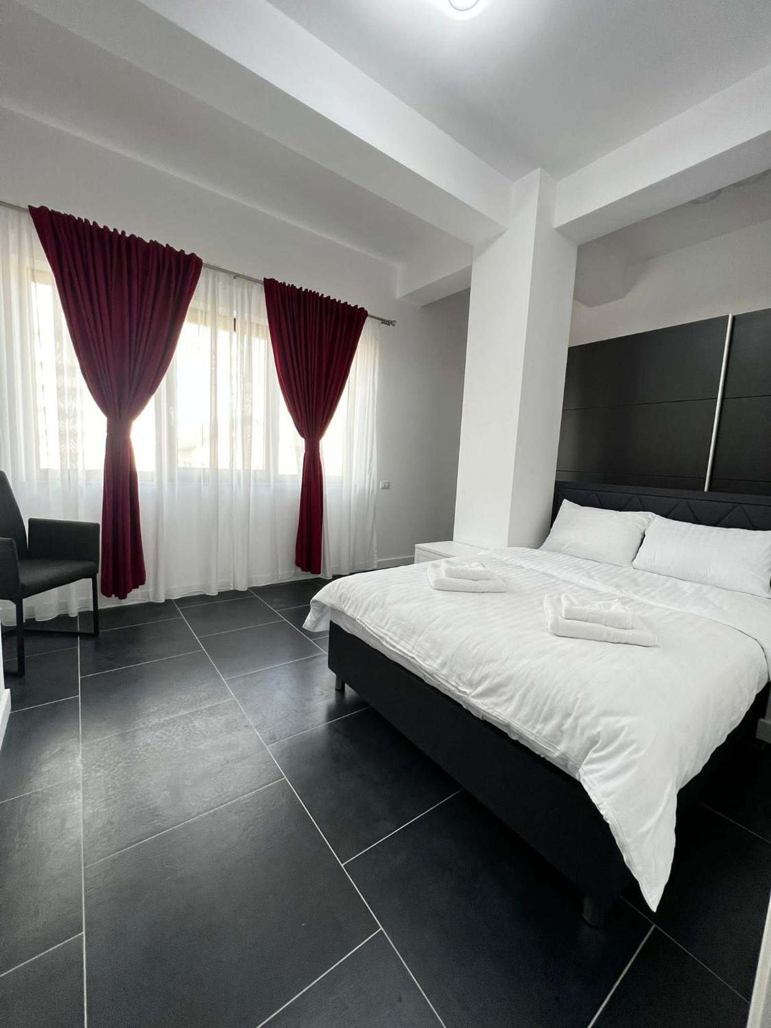 Luxury Cozy Apartments Suceava Exterior photo